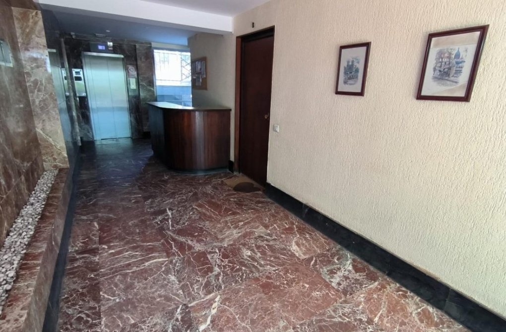 Resale - Apartment - Benidorm - Poniente