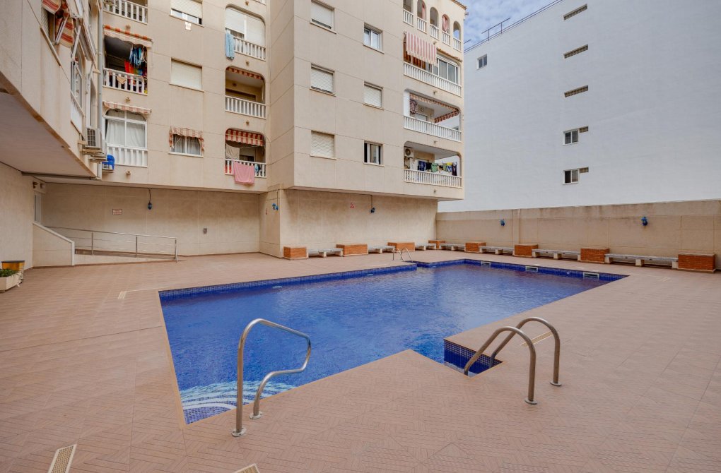 Rynek wtórny - Apartament - Torrevieja - Playa de los Naufragos