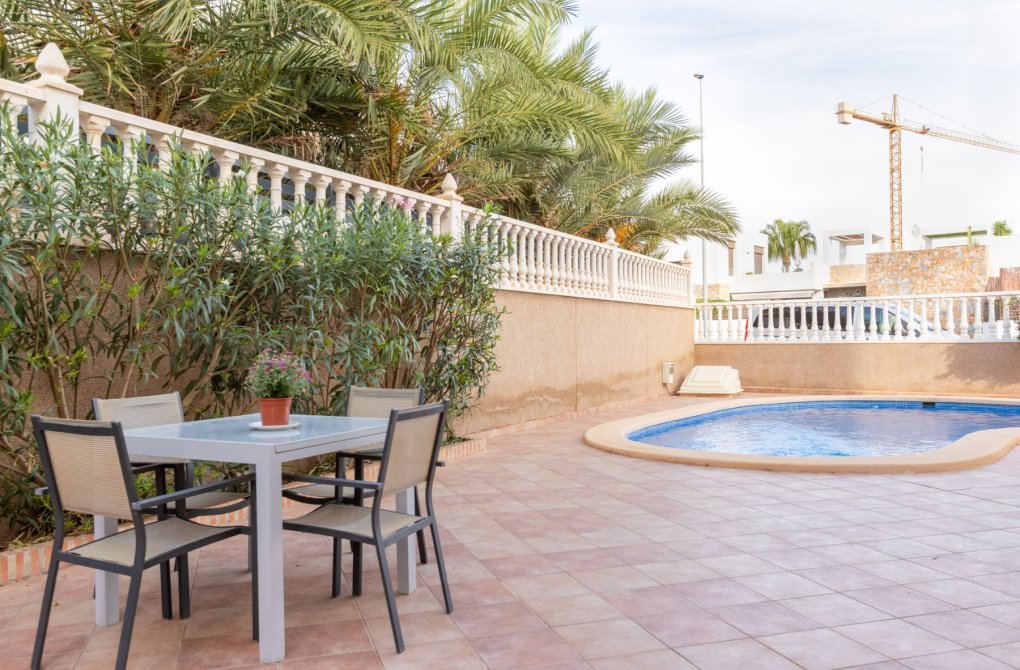 Resale - Apartment - Orihuela Costa - Cabo Roig