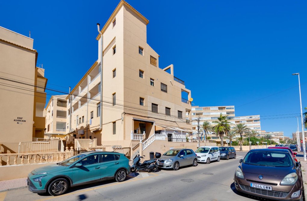 Resale - Apartment - Torrevieja - La Mata