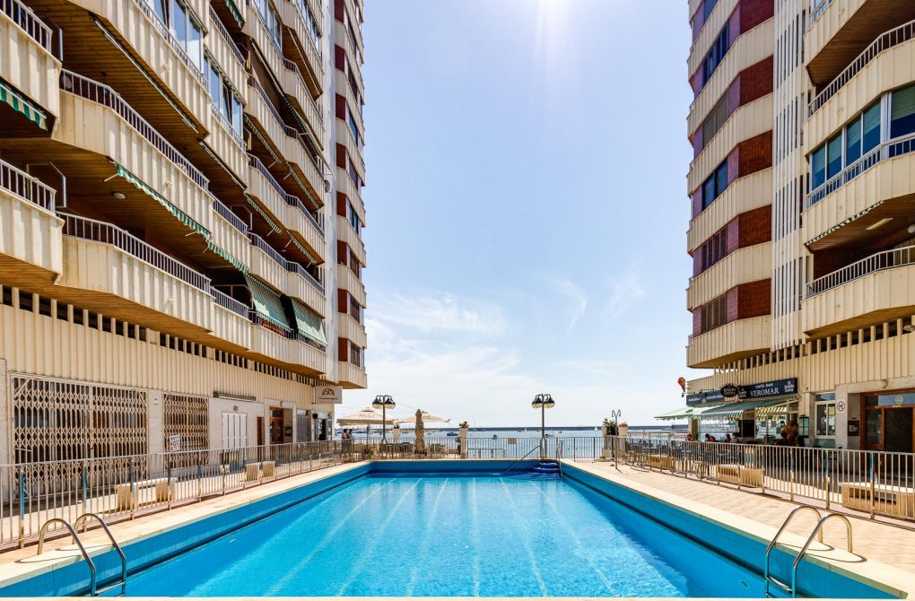 Rynek wtórny - Apartament - Torrevieja - Playa del Acequión