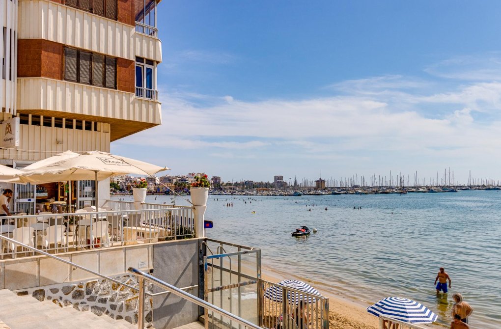 Rynek wtórny - Apartament - Torrevieja - Playa del Acequión