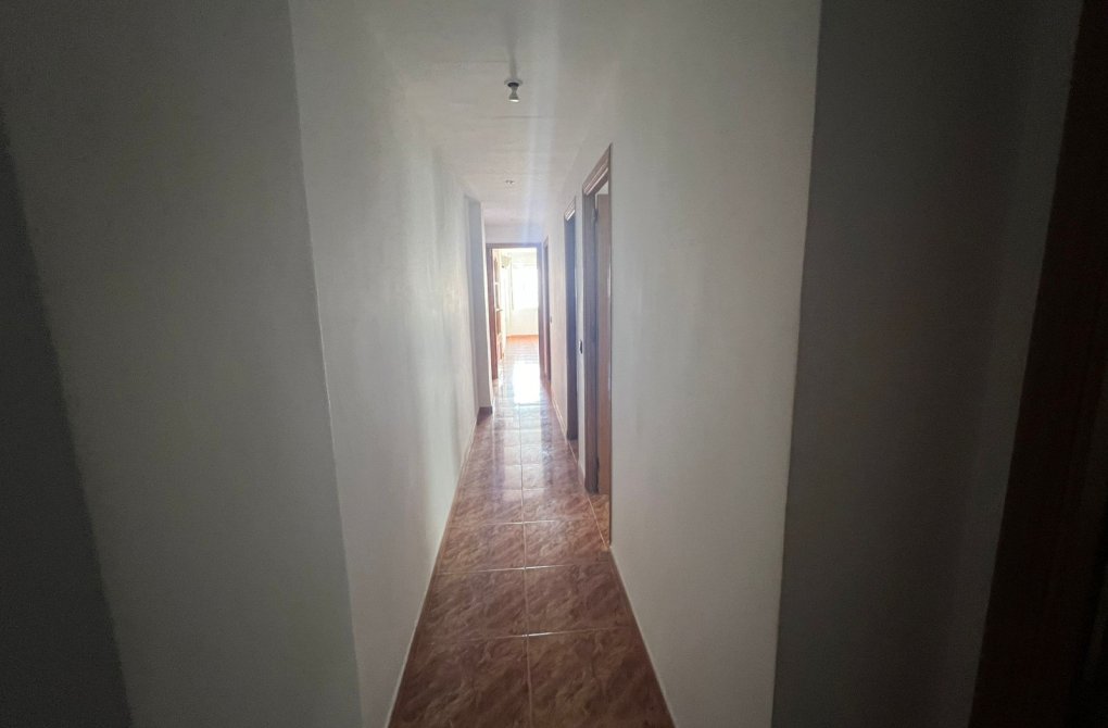 Resale - Apartment - Torrevieja - Centro