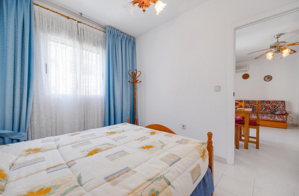 Rynek wtórny - Bungalow - Torrevieja - Playa de los Naufragos