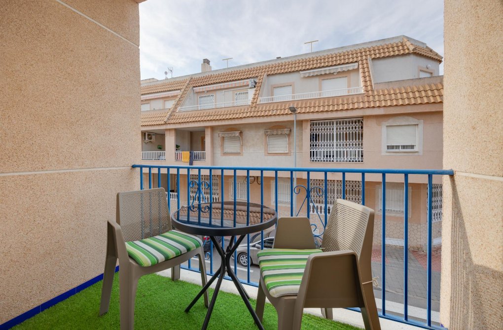 Resale - Apartment - Torrevieja - PLAYA NAUFRAGOS