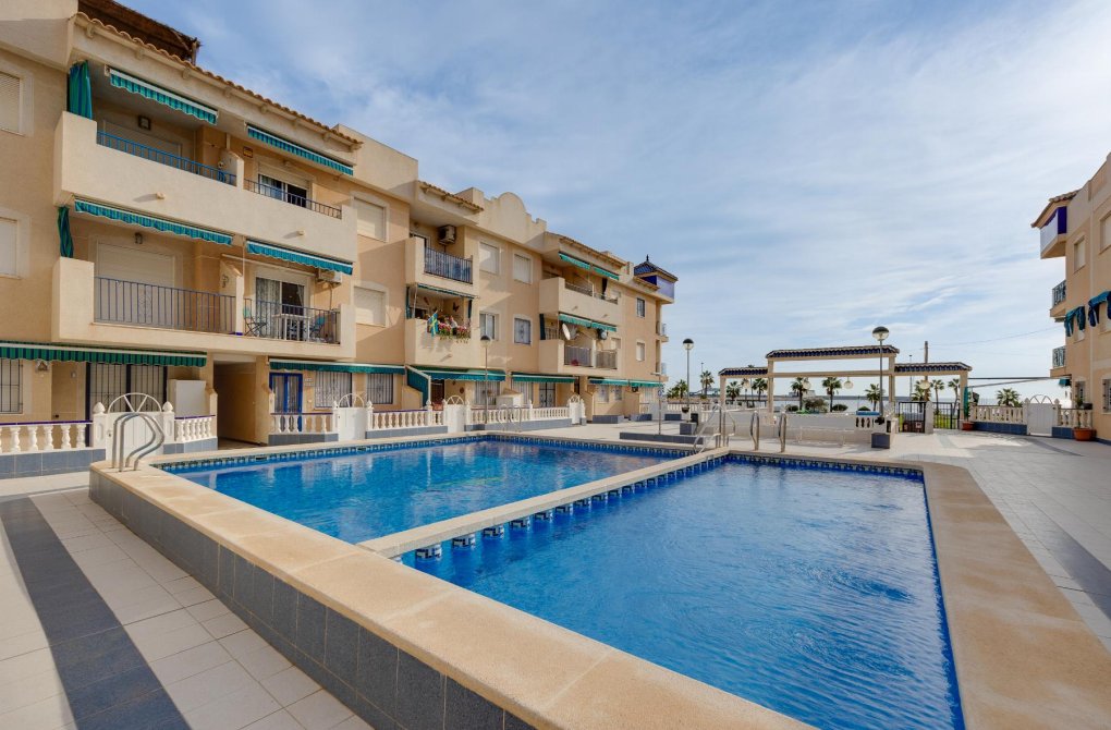 Resale - Apartment - Torrevieja - PLAYA NAUFRAGOS