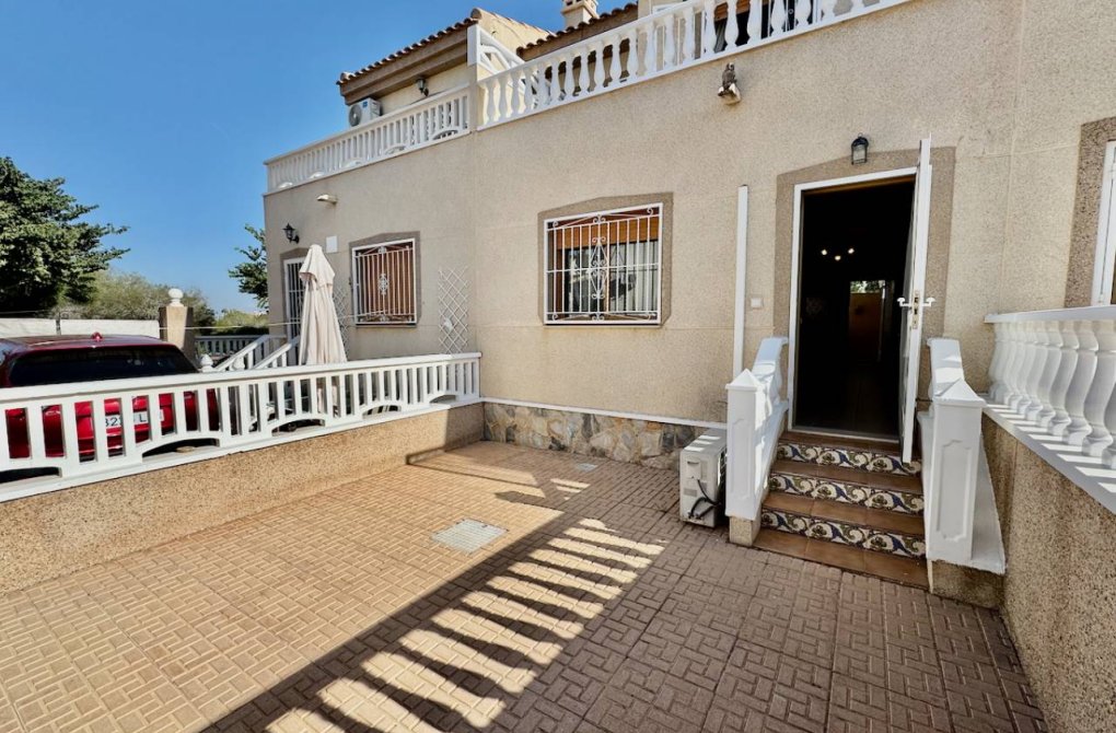 Resale - Villa - Rojales - La  Marquesa Golf