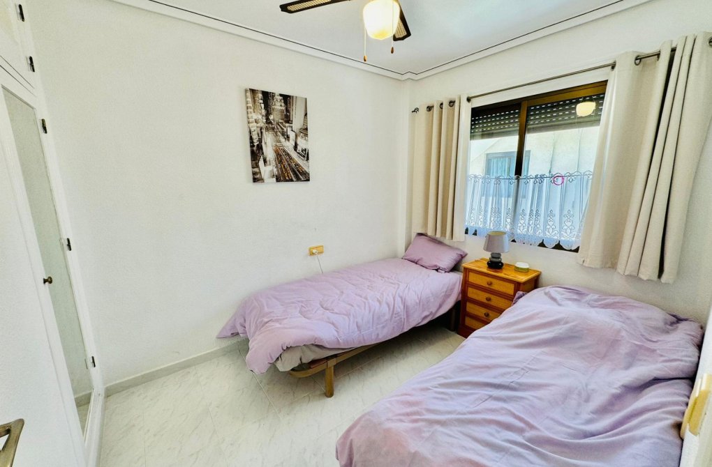 Rynek wtórny - Apartament - Torrevieja - La veleta