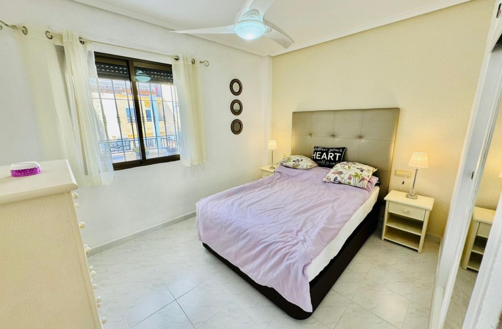 Rynek wtórny - Apartament - Torrevieja - La veleta