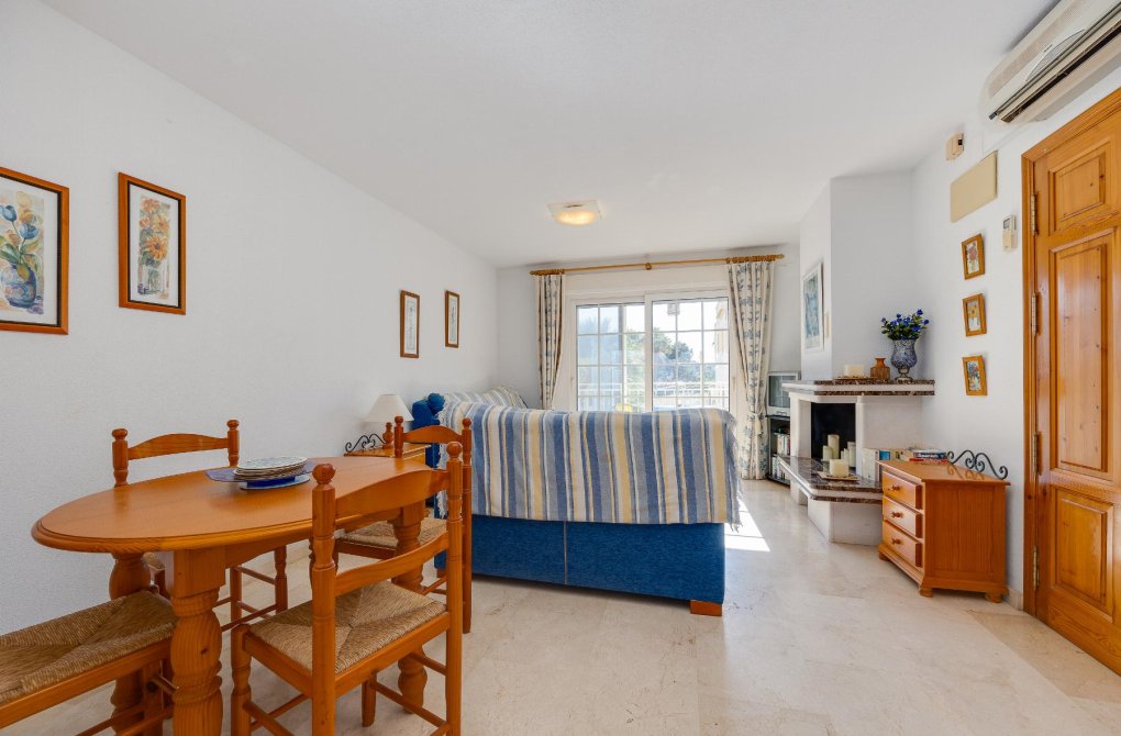 Resale - Bungalow - Orihuela Costa - Villamartín