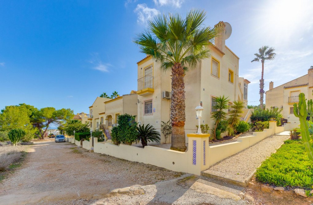 Resale - Bungalow - Orihuela Costa - Villamartín