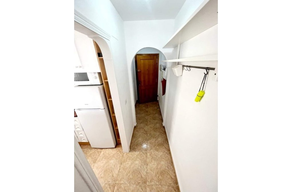 Resale - Apartment - Torrevieja - Parque las naciones