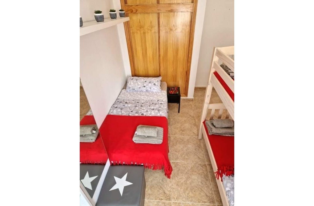 Resale - Apartment - Torrevieja - Parque las naciones