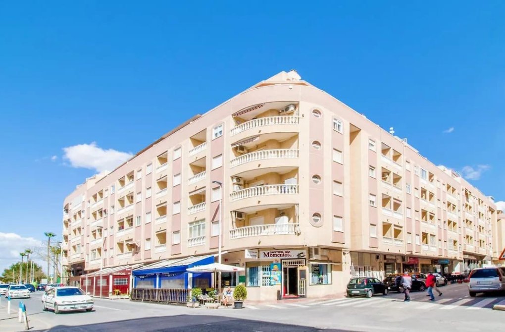 Resale - Apartment - Torrevieja - Parque las naciones