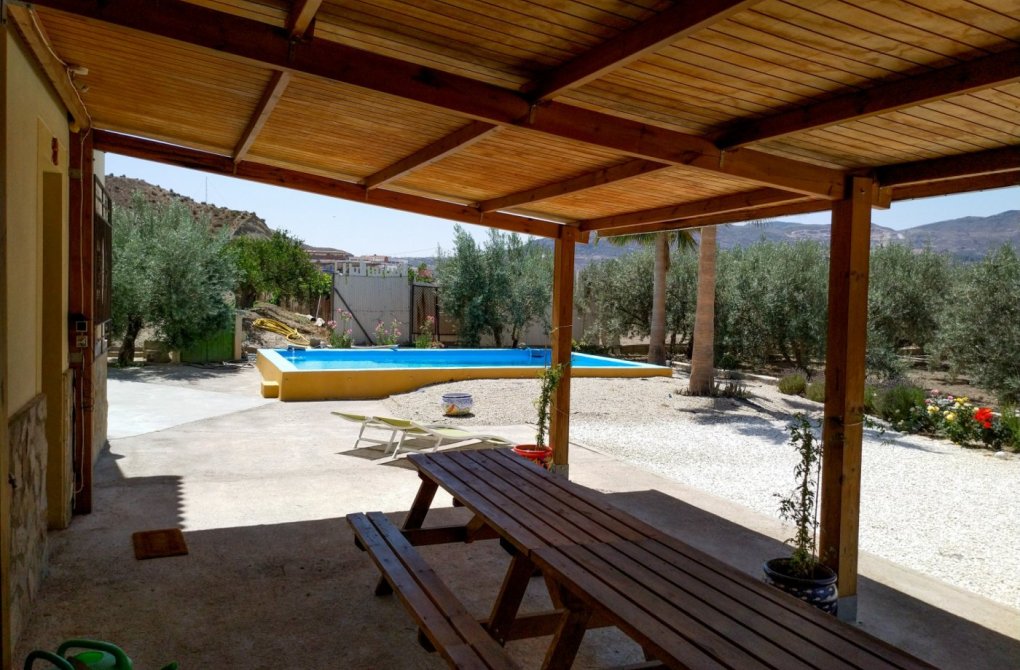 Resale - Country house - Alsodux - ALMERIA