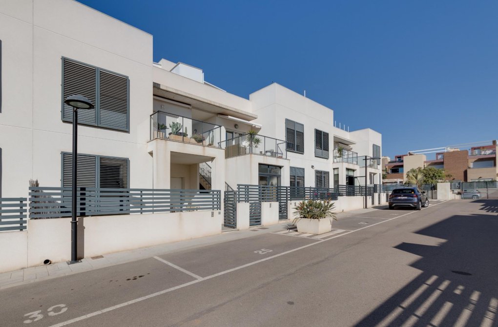 Resale - Apartment - Torrevieja - Sector 25