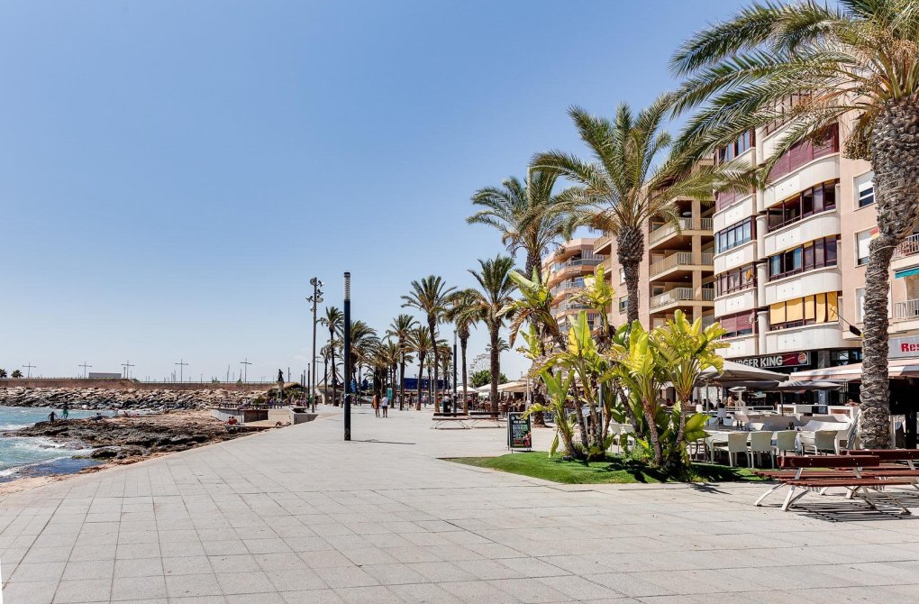 Resale - Apartment - Torrevieja - Sector 25