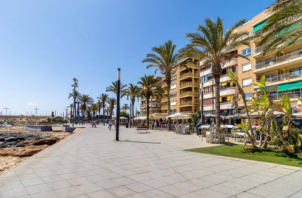 Resale - Apartment - Torrevieja - Sector 25