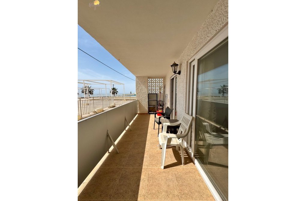 Resale - Apartment - Torrevieja - Playa del cura