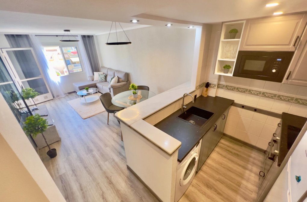 Resale - Apartment - Torrevieja - Torreblanca