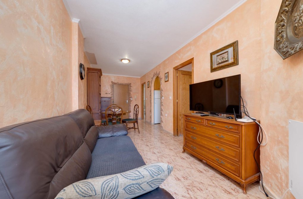 Resale - Apartment - Torrevieja - Estacion de autobuses