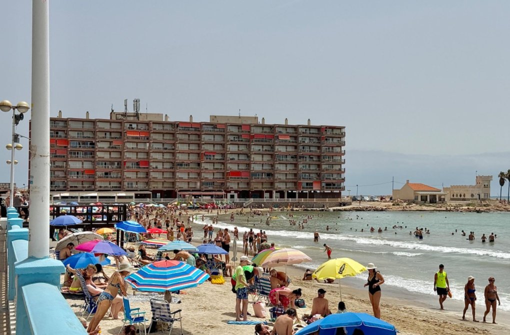 Resale - Apartment - Torrevieja - Playa de los locos