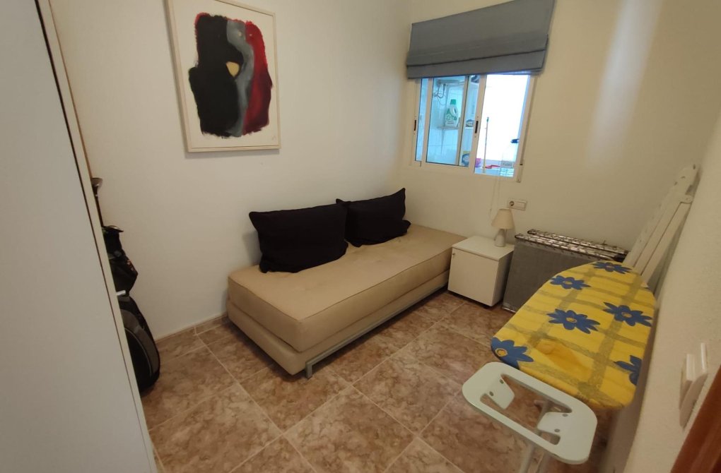 Resale - Apartment - Torrevieja - Playa del cura