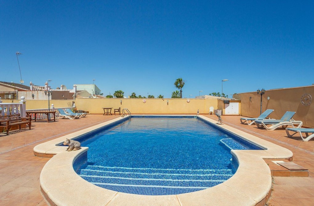 Resale - Villa - Torrevieja - Los balcones