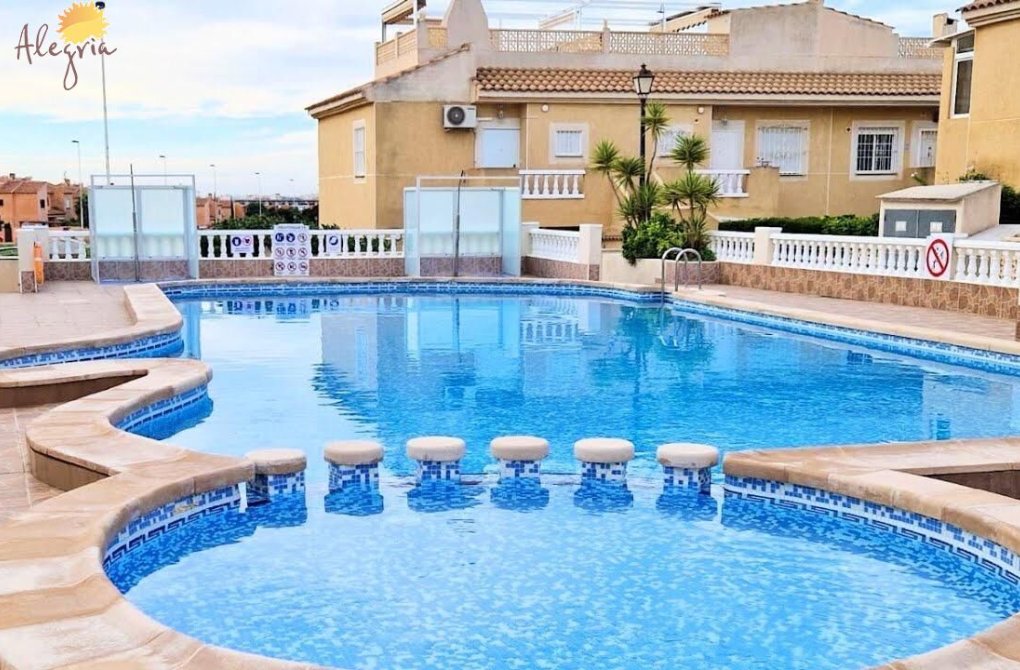 Resale - Bungalow - Torrevieja - Aguas nuevas 2