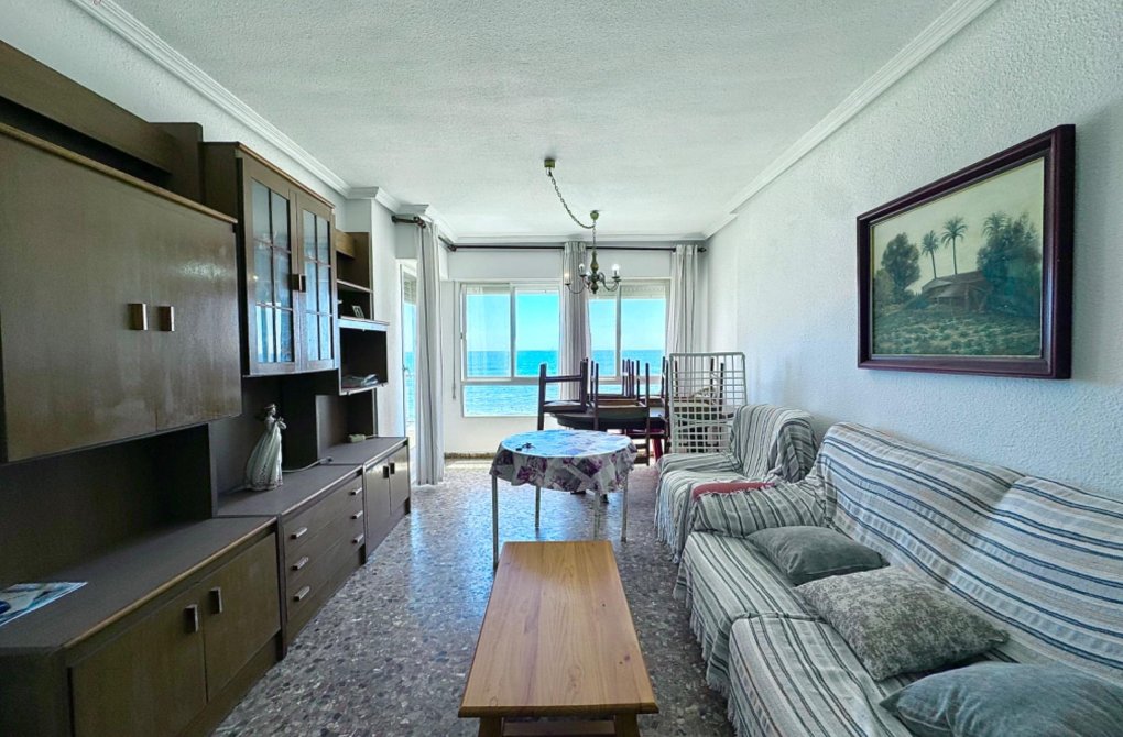 Resale - Apartment - Torrevieja - Playa de los locos