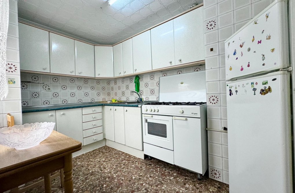 Resale - Apartment - Torrevieja - Playa de los locos