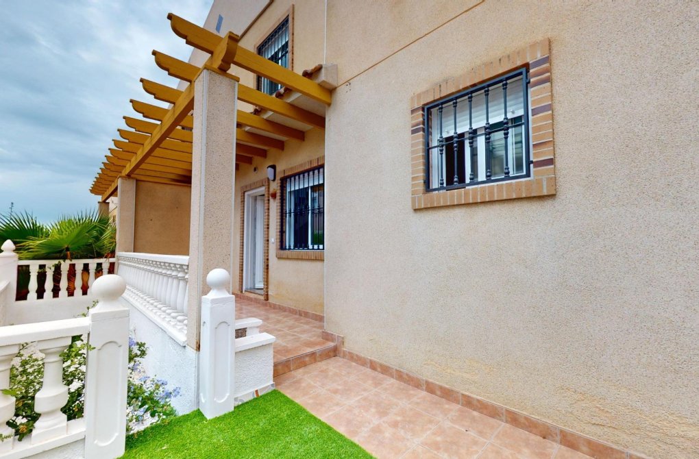 Resale - Terraced house - San Miguel de Salinas - BLUE LAGOON