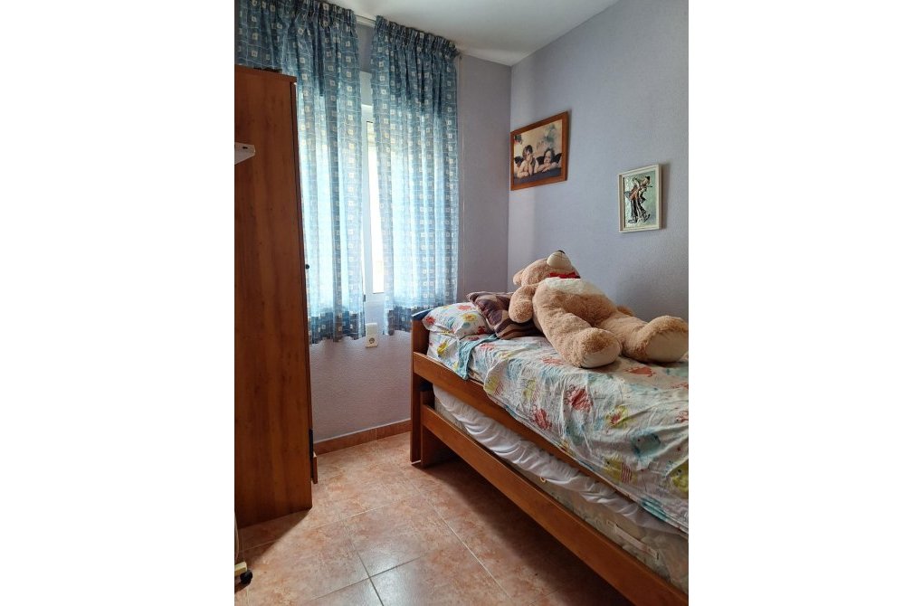 Resale - Apartment - Torrevieja - Parque las naciones