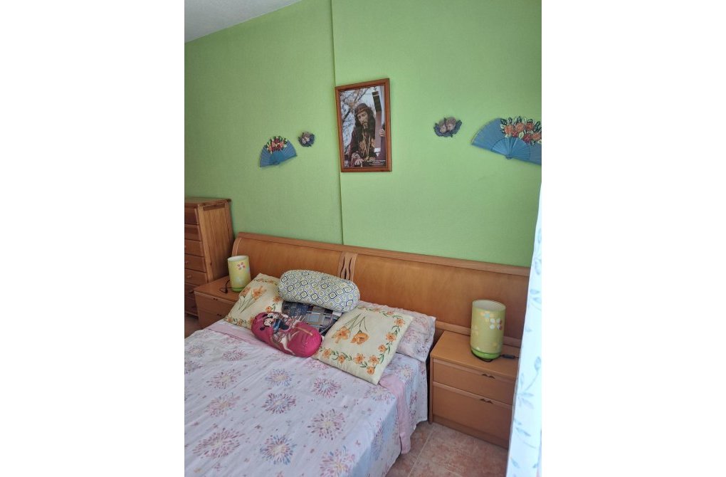 Resale - Apartment - Torrevieja - Parque las naciones