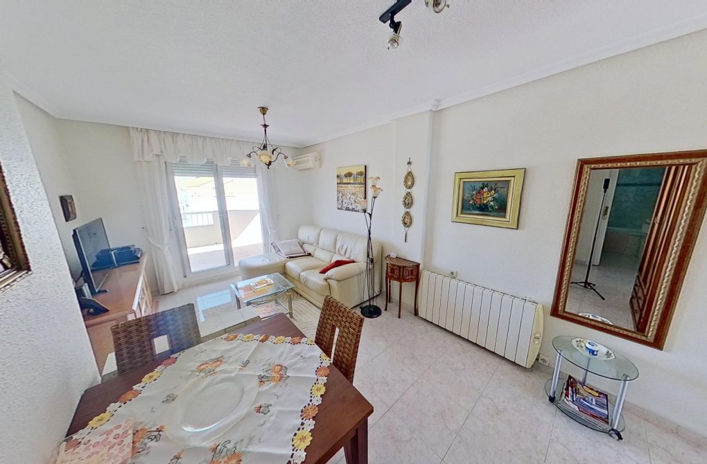 Resale - Apartment - Torrevieja - Eliseos playa