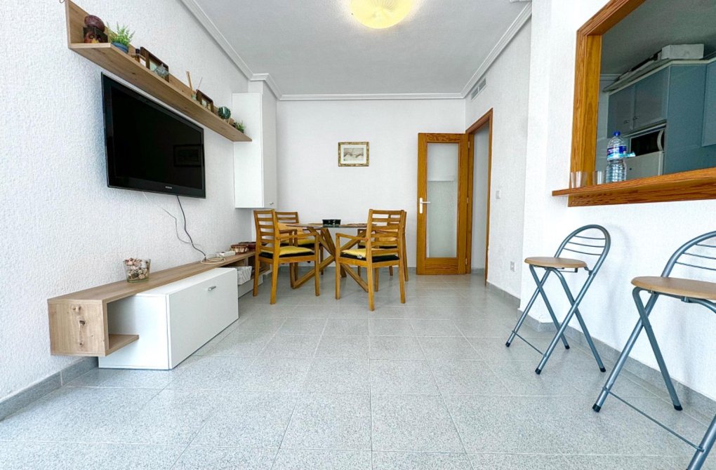 Resale - Apartment - Torrevieja - Cabo cervera