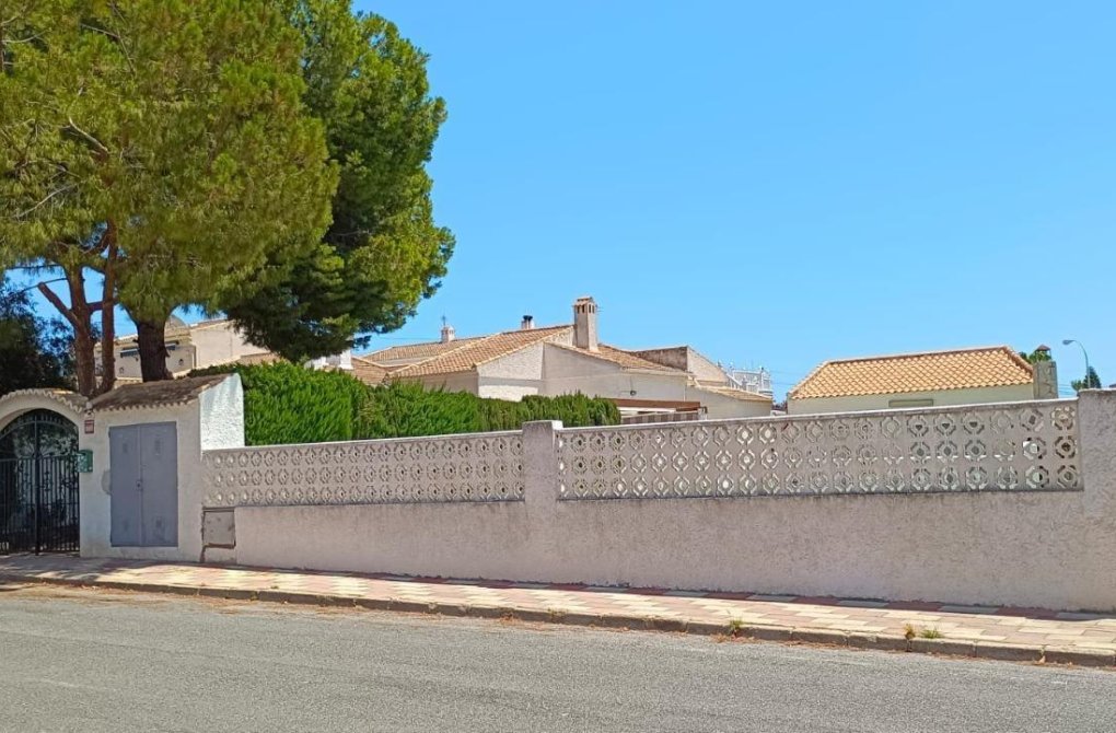 Resale - Villa - Torrevieja - San luis