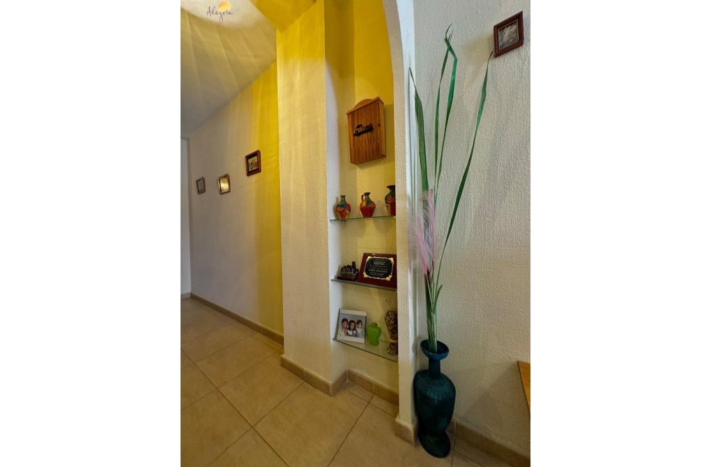 Resale - Apartment - Torrevieja - Playa del cura