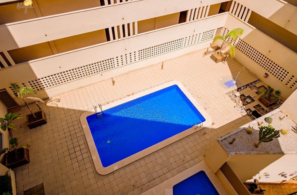 Resale - Apartment - Torrevieja - Playa del cura