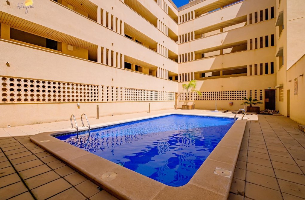 Resale - Apartment - Torrevieja - Playa del cura