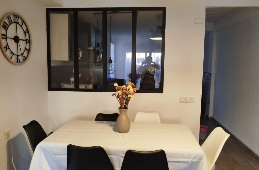 Resale - Apartment - Torrevieja - Acequion