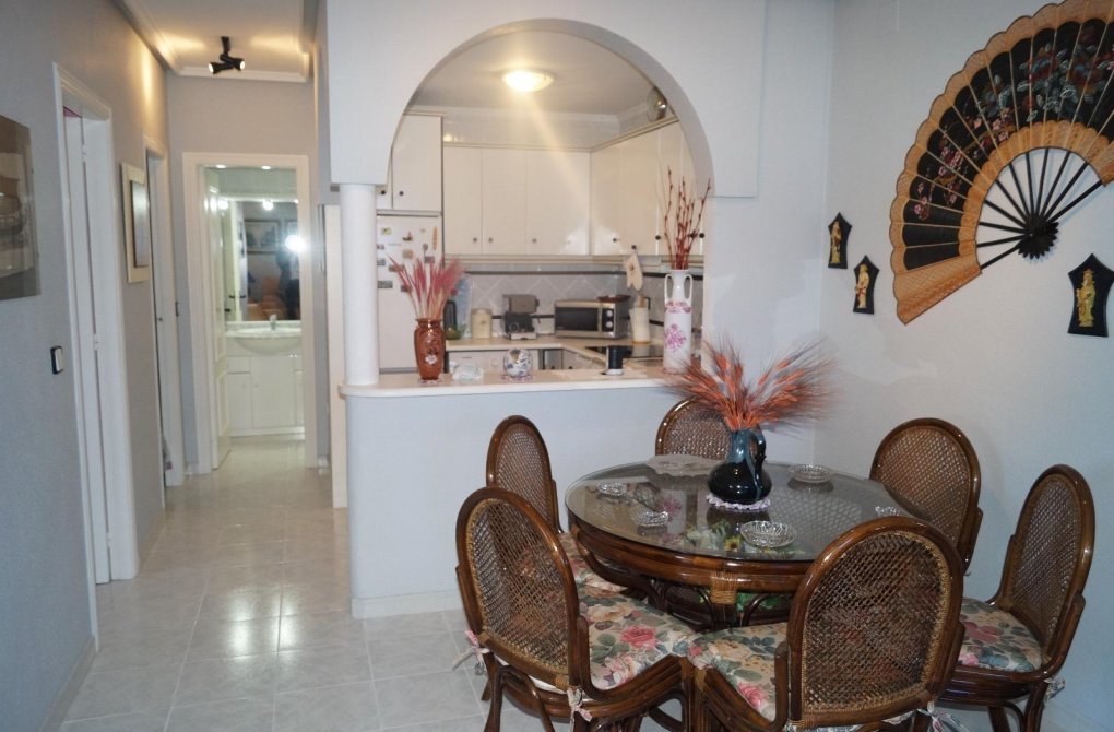 Resale - Bungalow - Torrevieja - Los altos