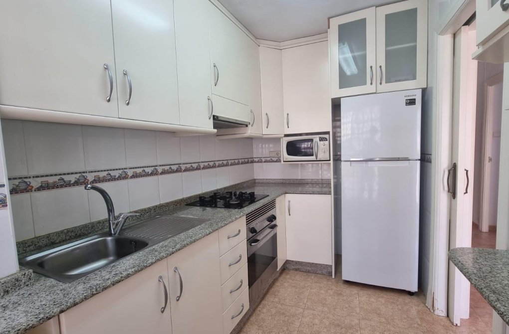 Resale - Apartment - Torrevieja - Playa del cura