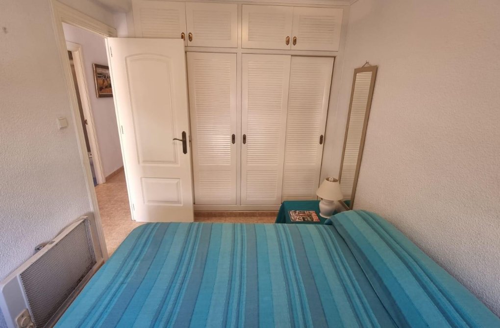 Resale - Apartment - Torrevieja - Playa del cura