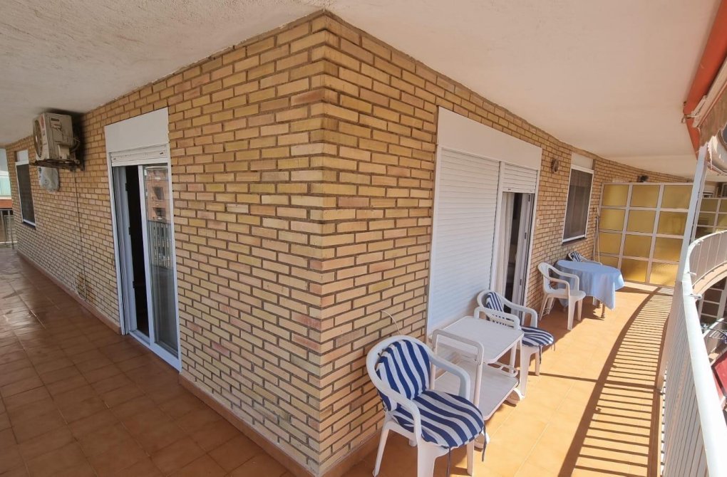 Resale - Apartment - Torrevieja - Playa del cura