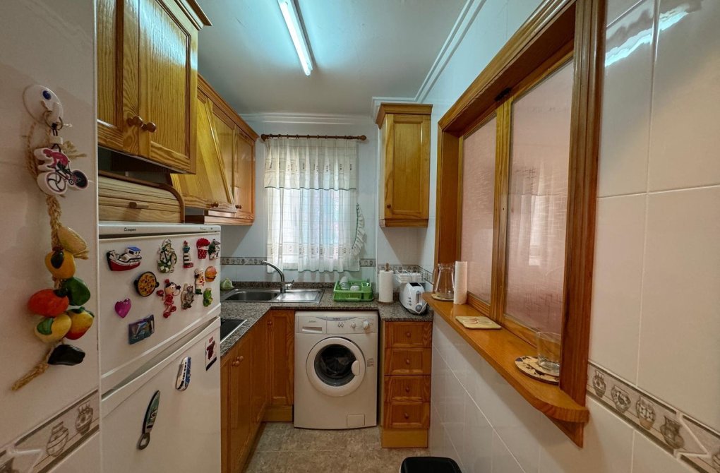 Resale - Apartment - Torrevieja - Playa del cura