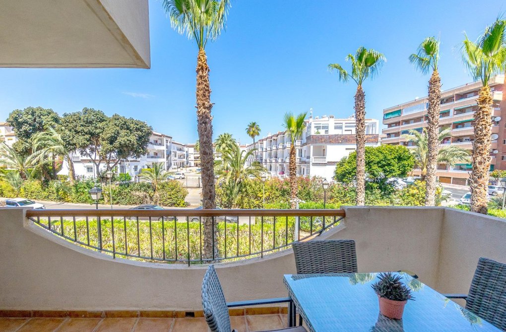 Rynek wtórny - Apartament - Torrevieja - Punta prima