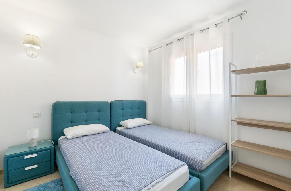 Rynek wtórny - Apartament - Torrevieja - Punta prima