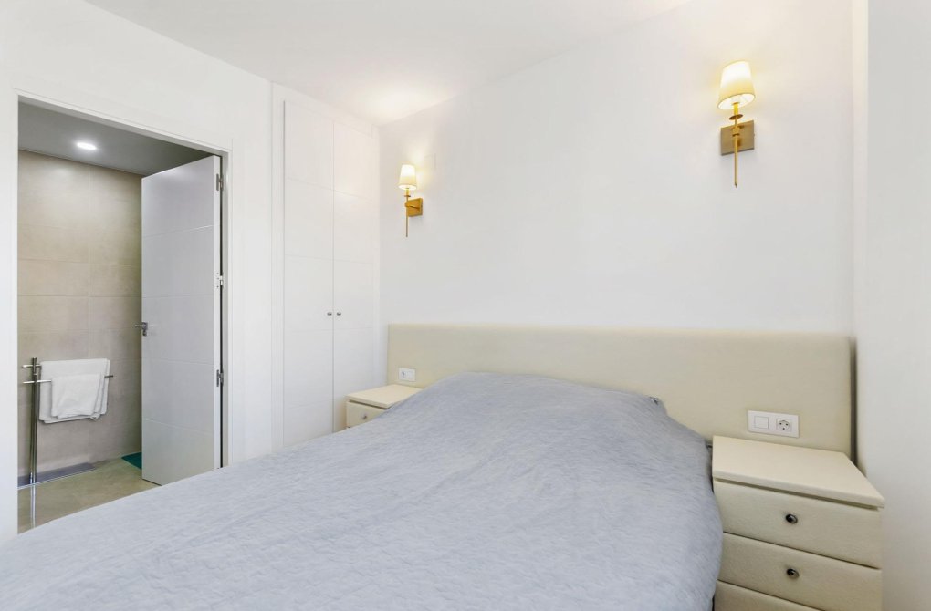 Rynek wtórny - Apartament - Torrevieja - Punta prima