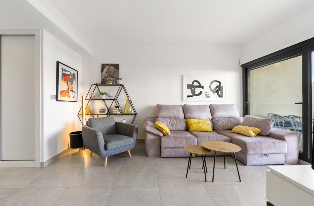 Resale - Ground Floor - Orihuela Costa - Montezenia